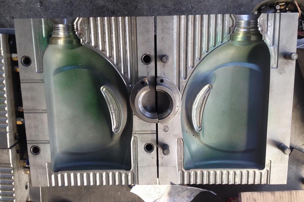 Price Analysis of Extrusion Blow Molding Molds